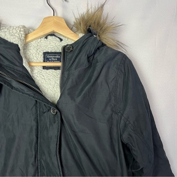 Abercrombie & Fitch Navy Blue Sherpa Lined Military Parka Jacket M - Picture 6 of 9